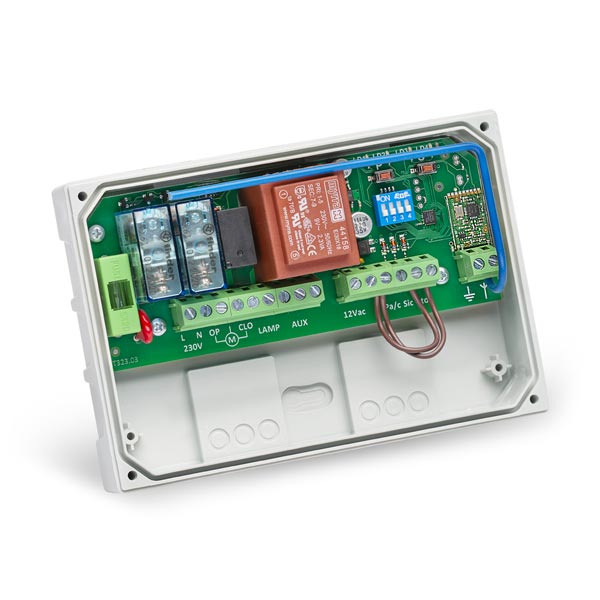 CENTRALINA BeB CON RICEVITORE MULTIFREQUENZA CON RELE' AUX