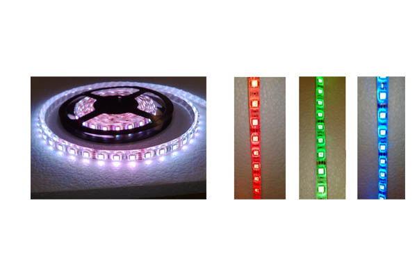STRISCIA DA 300 LED RGB 5MT. 12V 72W 5050 SFONDO BIANCO EXITV