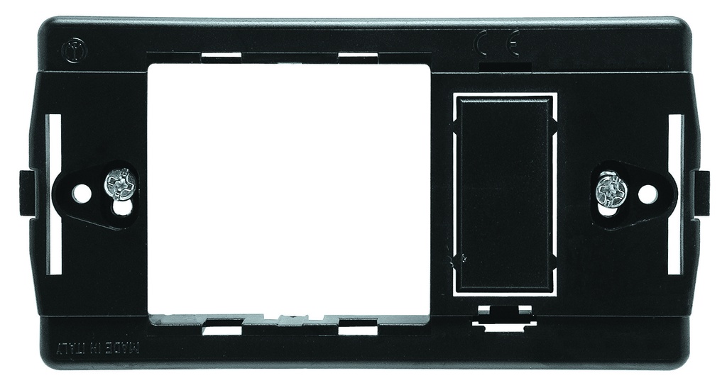 SUPPORTO FAEG PER PRESA SCHUKO DECENTRATA + 1 POSTO TIPO MAGIC